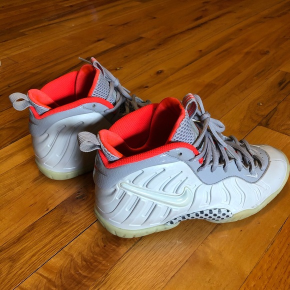 Nike Air Foamposite Pro Pure Platinum Wolf Grey - Picture 3 of 8
